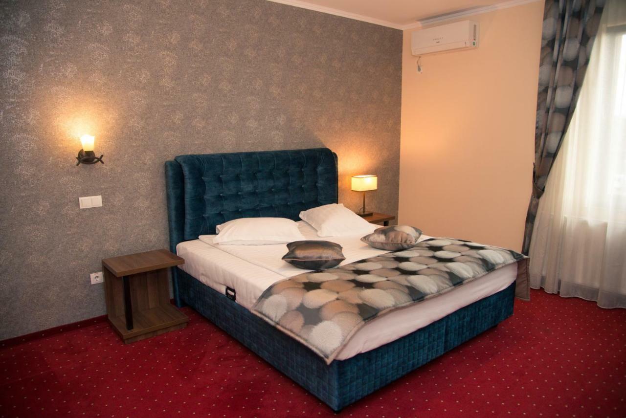 Stefani Hotel 4*